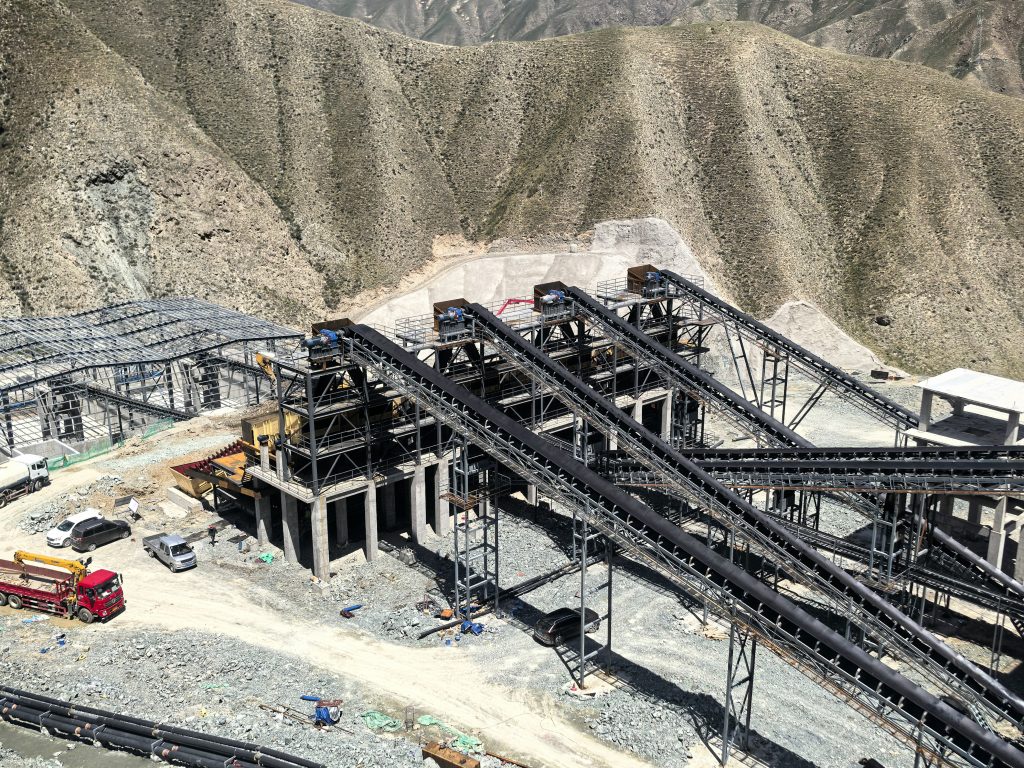 Overview of Leimeng 1000 TPH tuff aggregate production line under construction in Gansu, China.