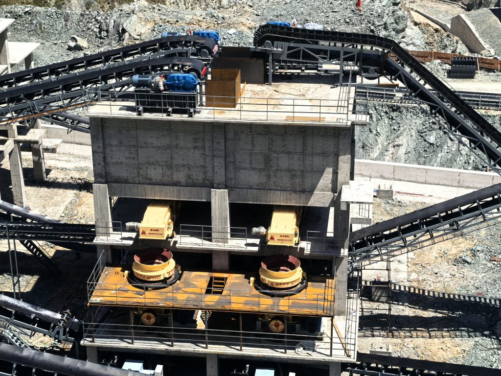 Cone crushing section of Leimeng tuff aggregate production line for medium and fine crushing in Gansu.